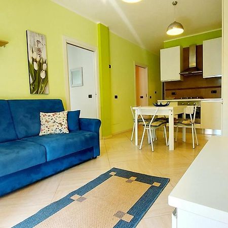 Colors Pool Apartment Bardolino Luaran gambar