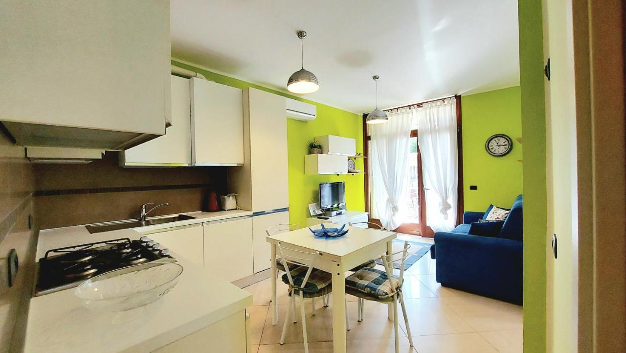 Colors Pool Apartment Bardolino Luaran gambar