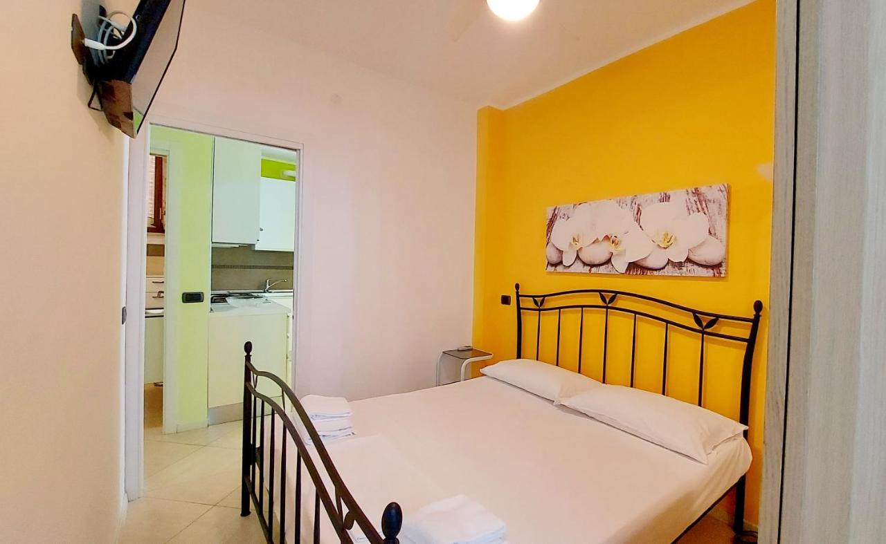 Colors Pool Apartment Bardolino Luaran gambar