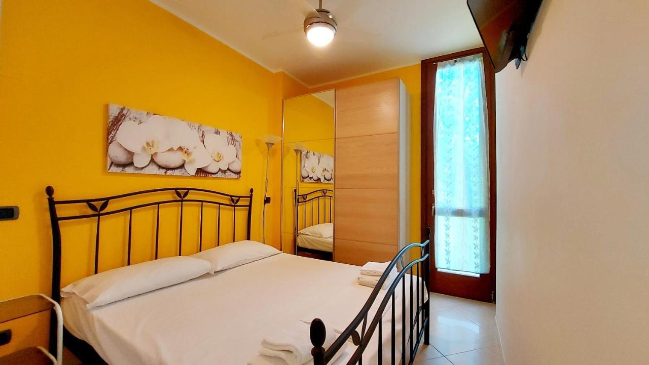 Colors Pool Apartment Bardolino Luaran gambar